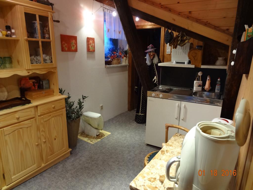 Ferienwohnungen im Fachwerkhaus Quedlinburg Zimmer foto