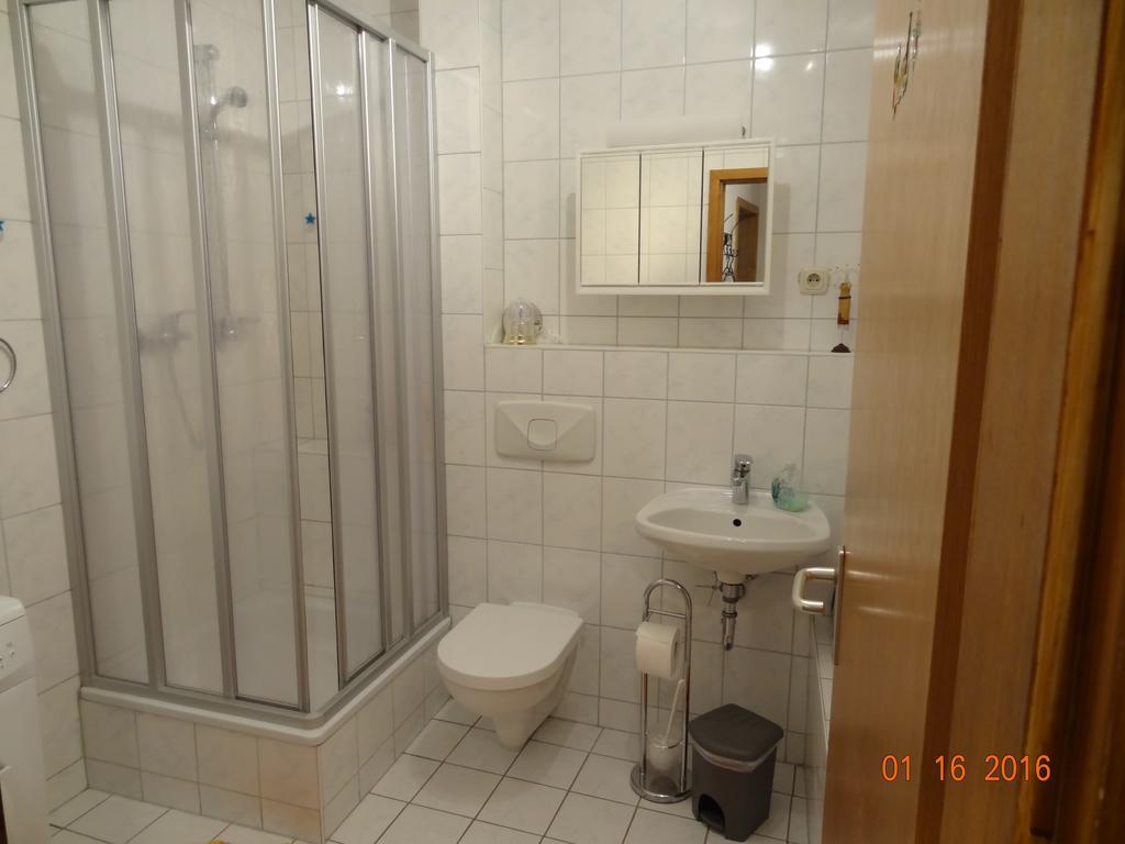 Ferienwohnungen im Fachwerkhaus Quedlinburg Zimmer foto